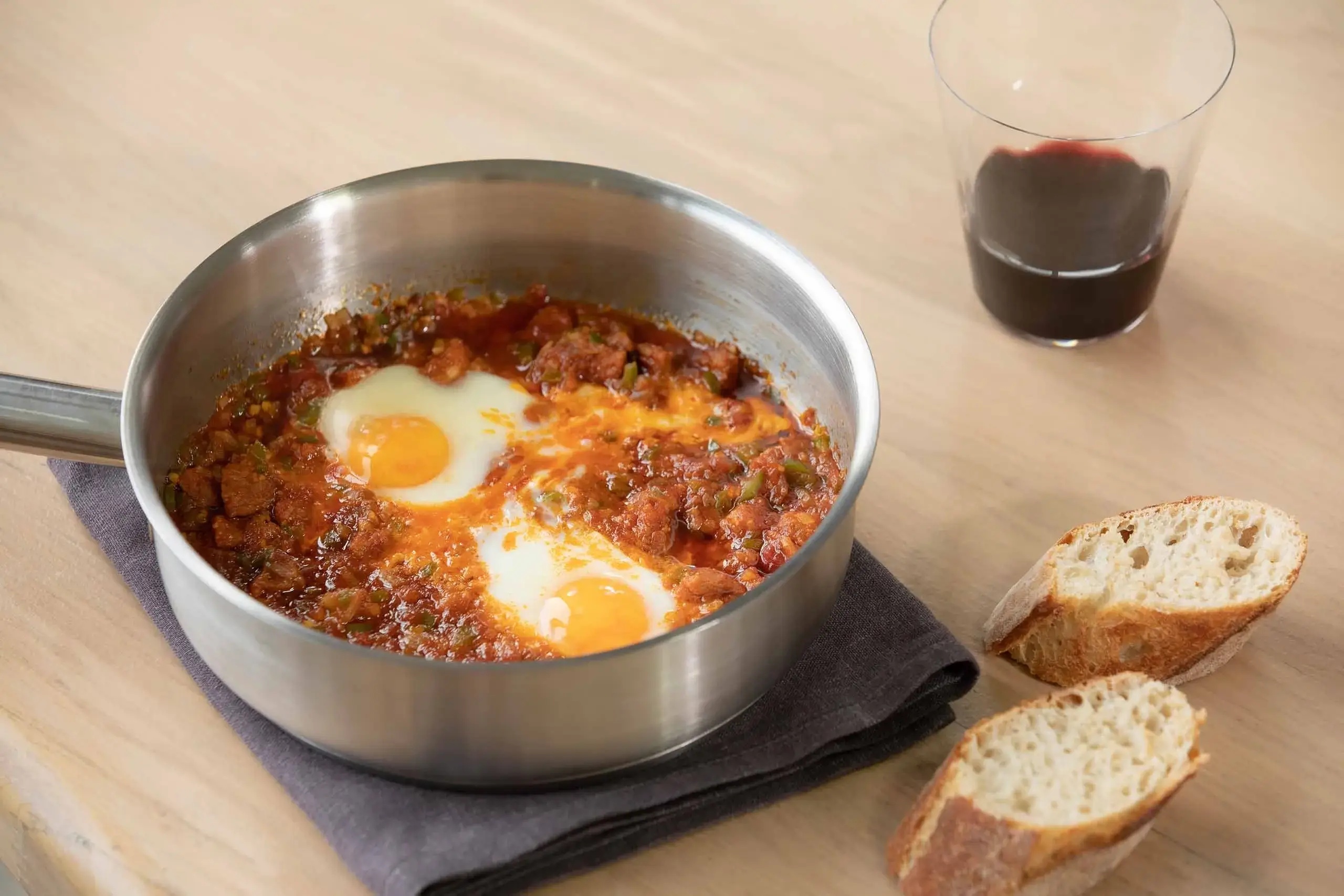 Huevos con chorizo